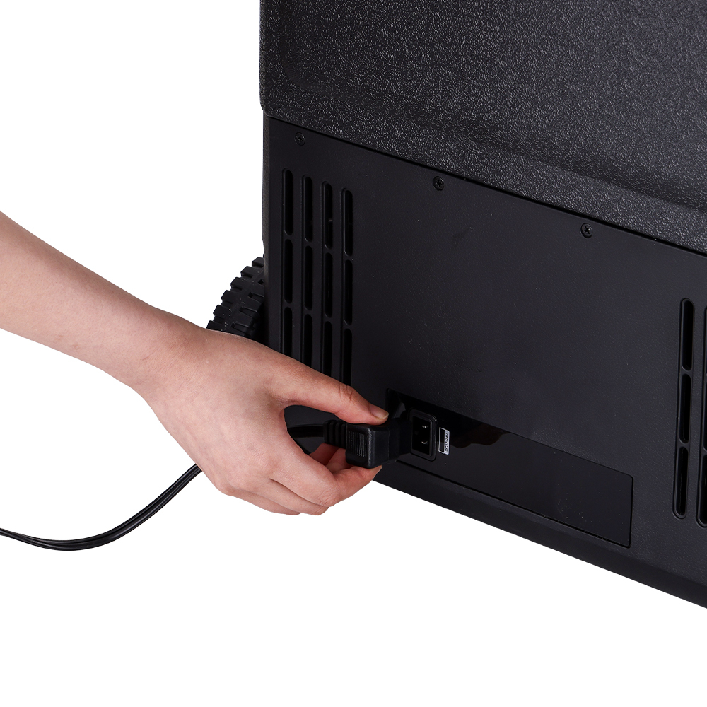 (預購) KZM  車載行動電冰箱55L